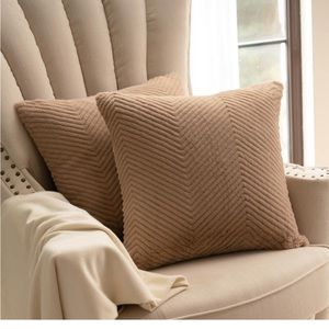NWT set of 3 Taupe Throw Pillow Covers Taupe Fluffy Zigzag 18x18